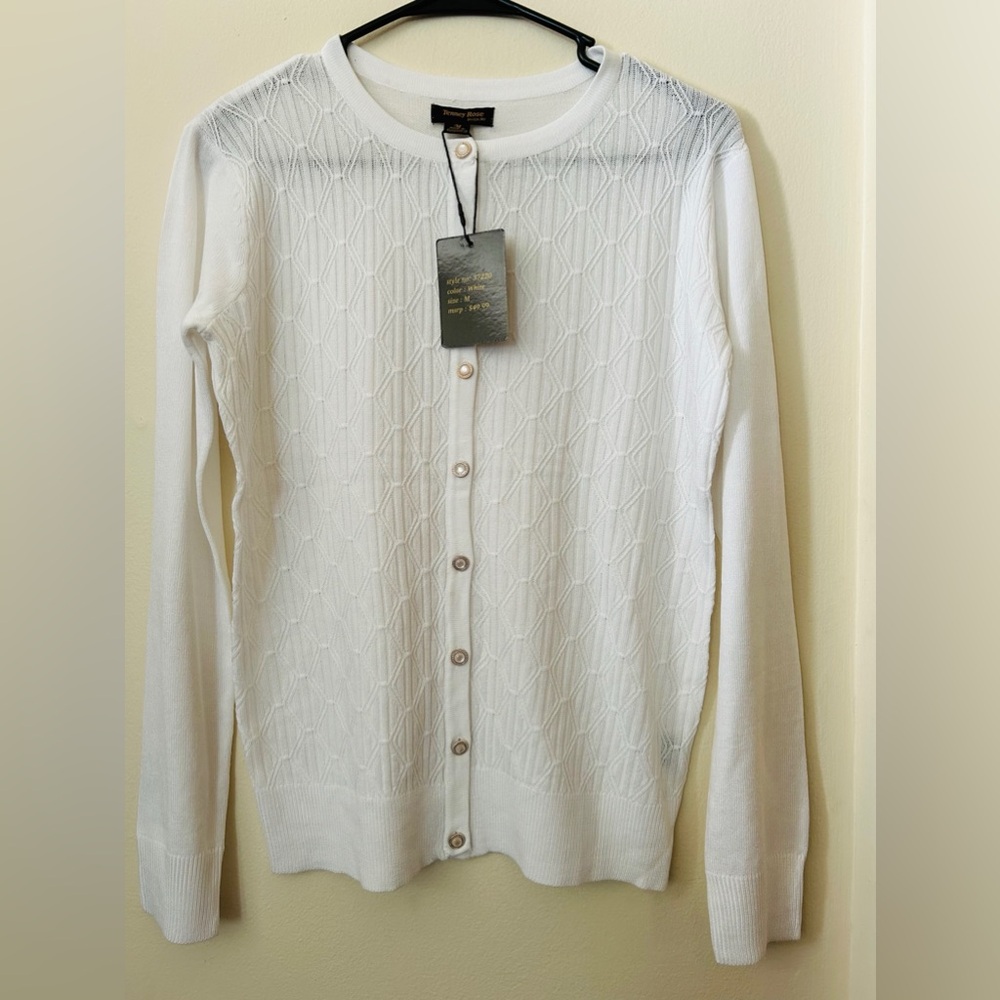 860- NWT Tenney Rose Design NY Button Down Cardigan/Sweater